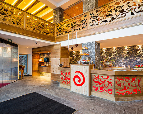 Rezeption im 4 Sterne Hotel Solaria Ischgl